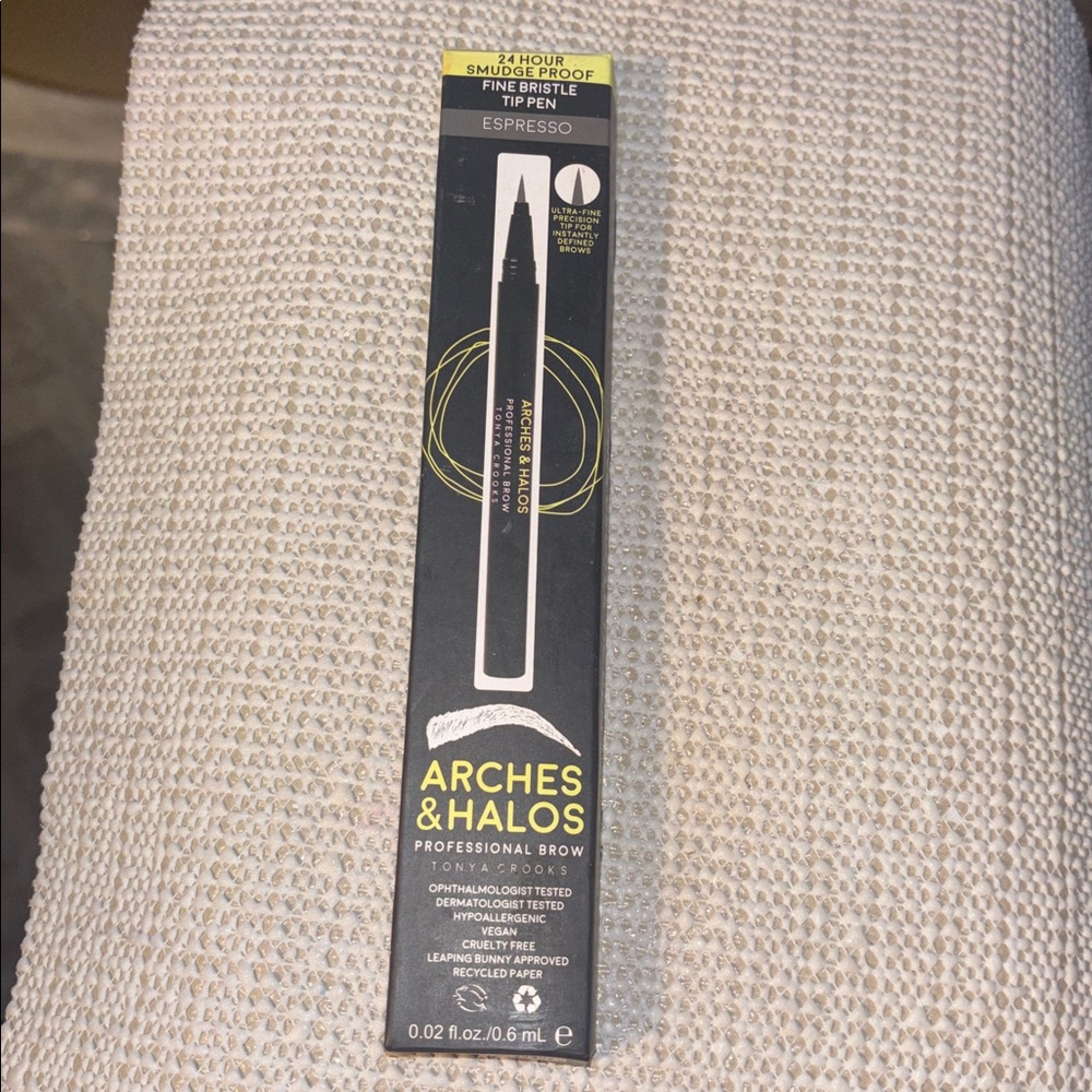 Fine Bristle Tip Pen ESPRESSO by Arches and Halos Women 0.02 oz